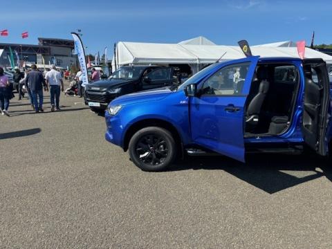 Debard Automobiles, présent à la Foire du Mans 1.jpg